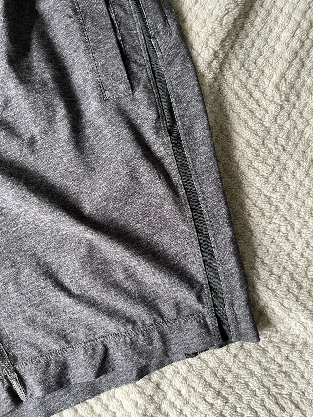 lululemon athletica Men's Charcoal Heather Athletic Shorts - Picture 2 of 9